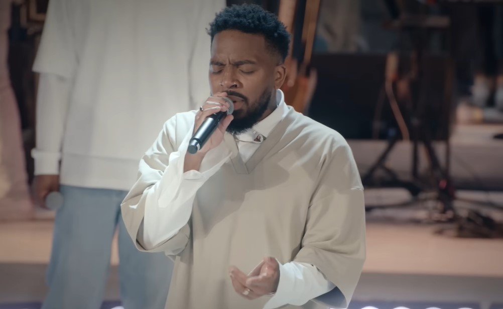 Chandler Moore Releases “Lead Me On (Live)” | GMusicPlus.com